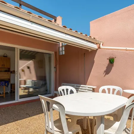 2 Bedroom For 6 Apartment Agde