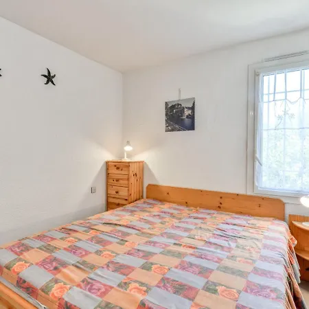 2 Bedroom For 6 Apartment *
