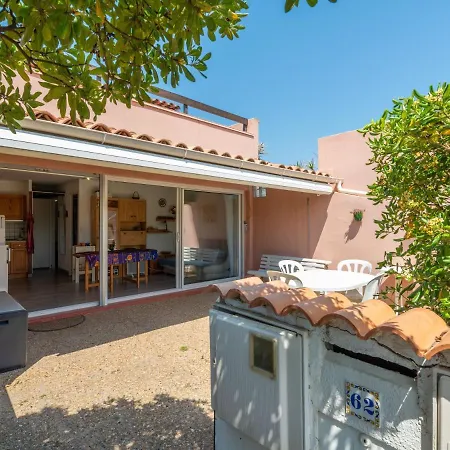 2 Bedroom For 6 Apartment